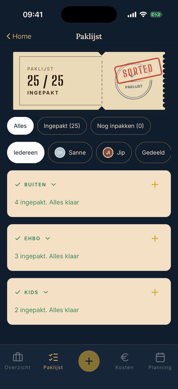 PAKT vakantieplanner app — gedeelde paklijst waarop staat wie wat meeneemt